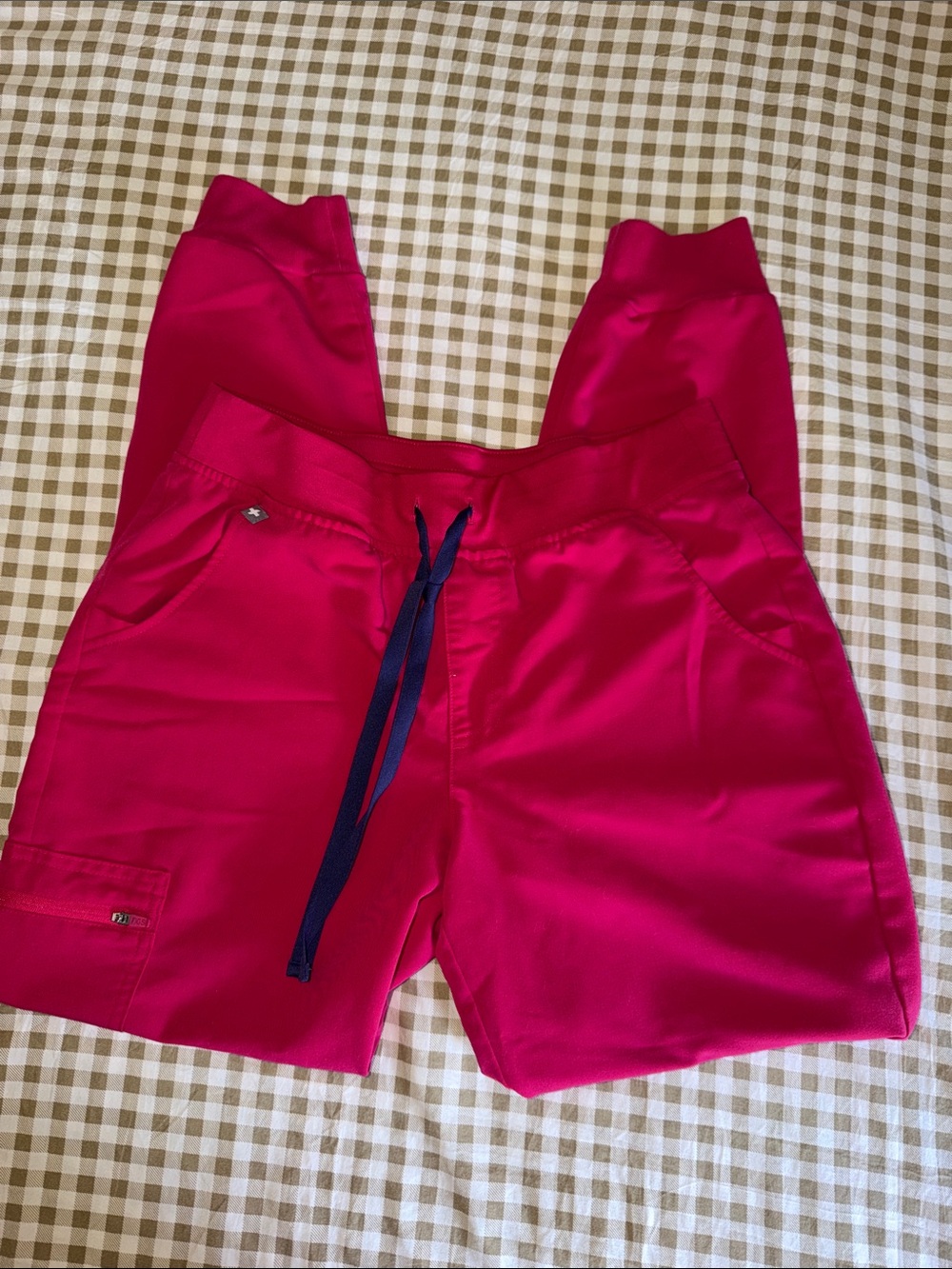 Women’s Bright Fuchsia Drawstring jogger FIGS scrub pants